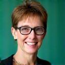 Porträt von Dr. Clara Lenz, Chef-Moderatorin